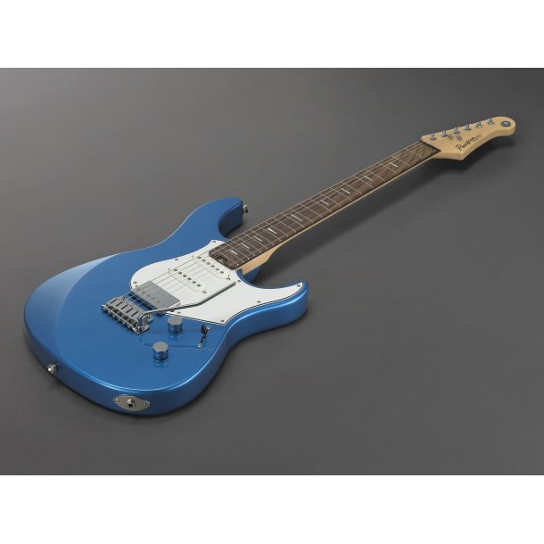 Yamaha Pacifica Standard Plus PACS+12 Sparkle Blue